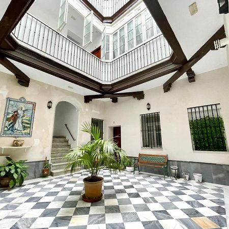Gatu Villa Gadir, Preferente Mayores De 25 Anos Y Familias Cadiz Ngoại thất bức ảnh