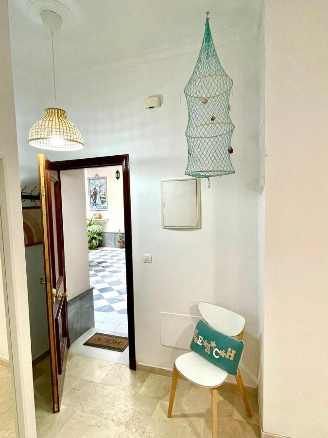 Gatu Villa Gadir, Preferente Mayores De 25 Anos Y Familias Cadiz Ngoại thất bức ảnh