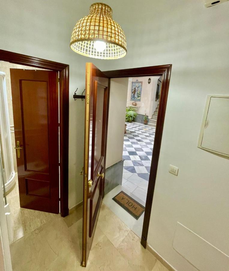 Gatu Villa Gadir, Preferente Mayores De 25 Anos Y Familias Cadiz Ngoại thất bức ảnh