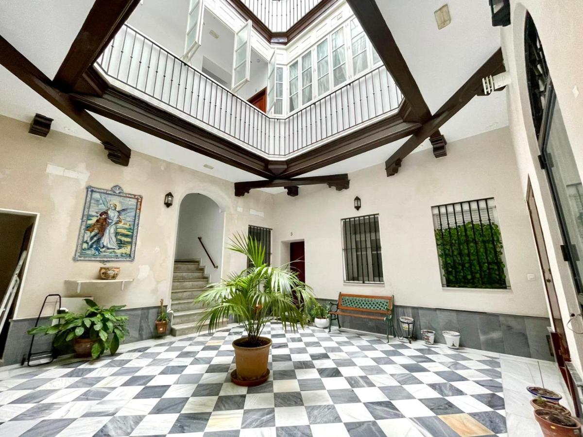 Gatu Villa Gadir, Preferente Mayores De 25 Anos Y Familias Cadiz Ngoại thất bức ảnh