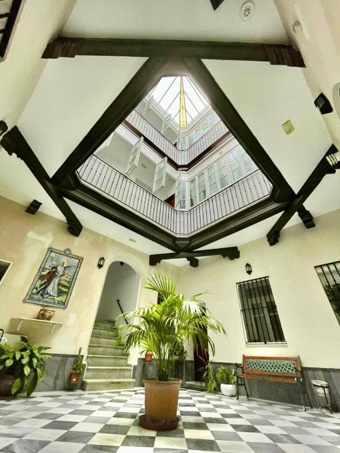 Gatu Villa Gadir, Preferente Mayores De 25 Anos Y Familias Cadiz Ngoại thất bức ảnh